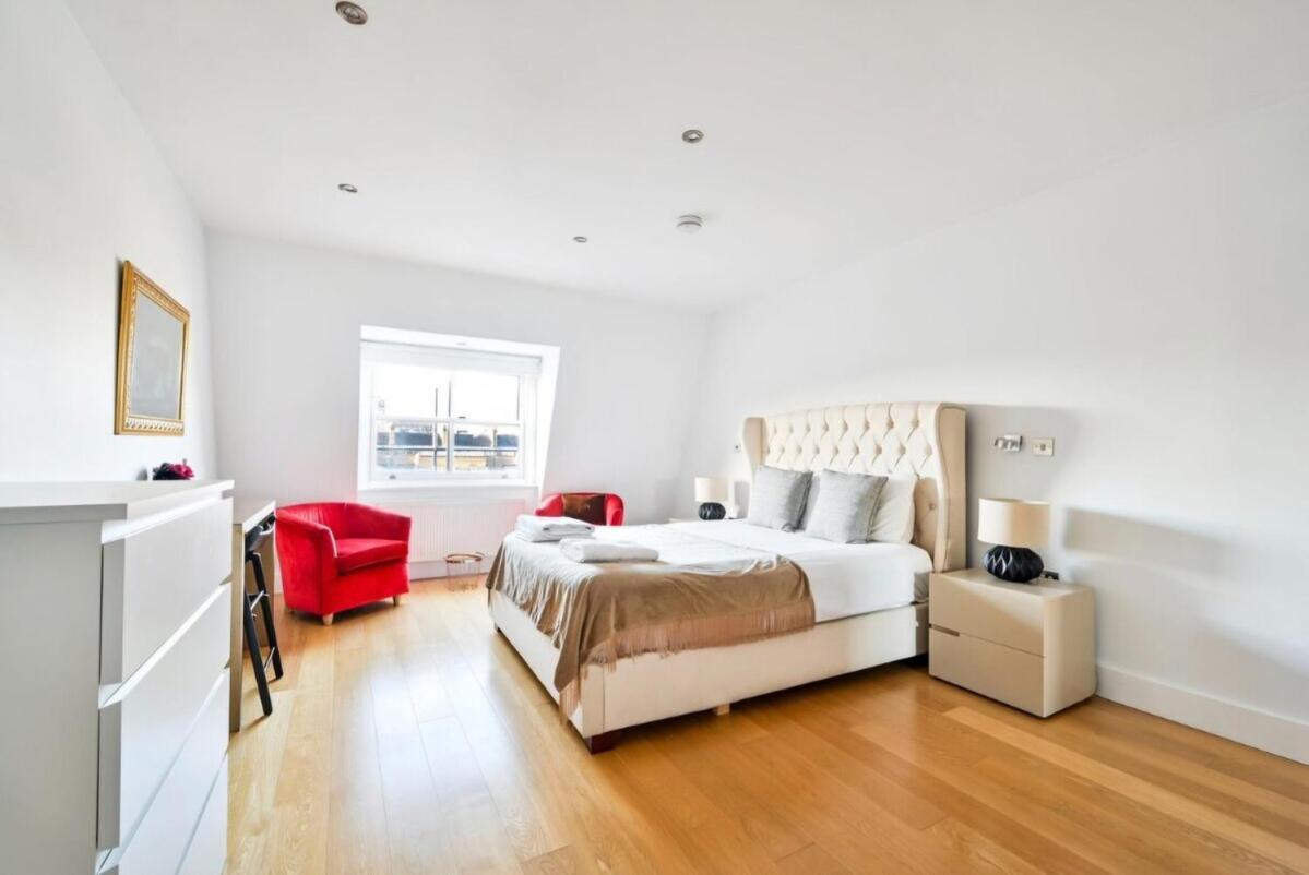 Apartment 3 Bedrooms Penthouse In Queen's Gate London