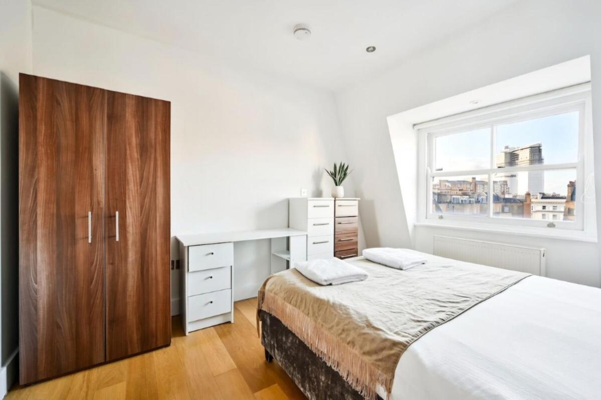 Appartement 3 Bedrooms Penthouse In Queen's Gate Londres