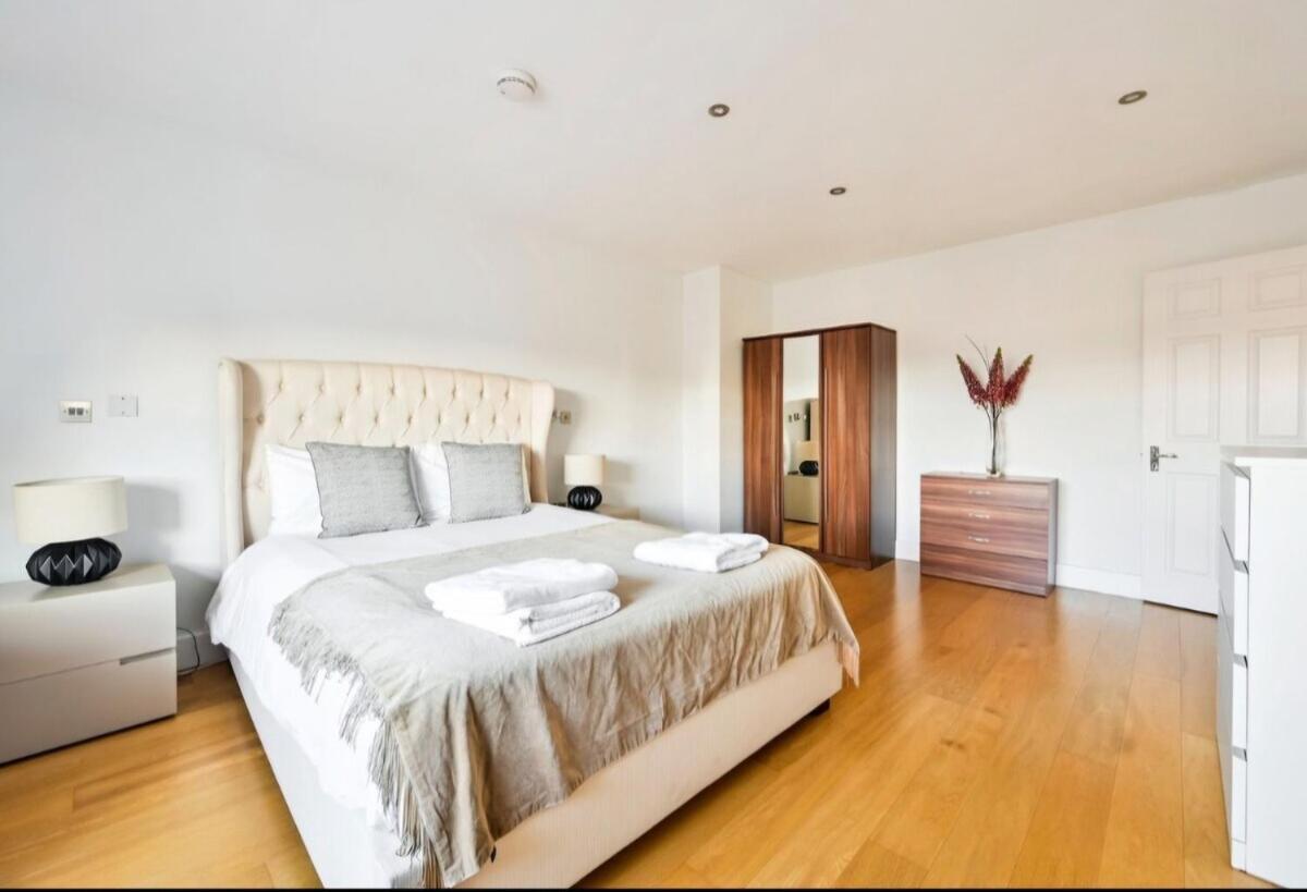 Appartement 3 Bedrooms Penthouse In Queen's Gate *
